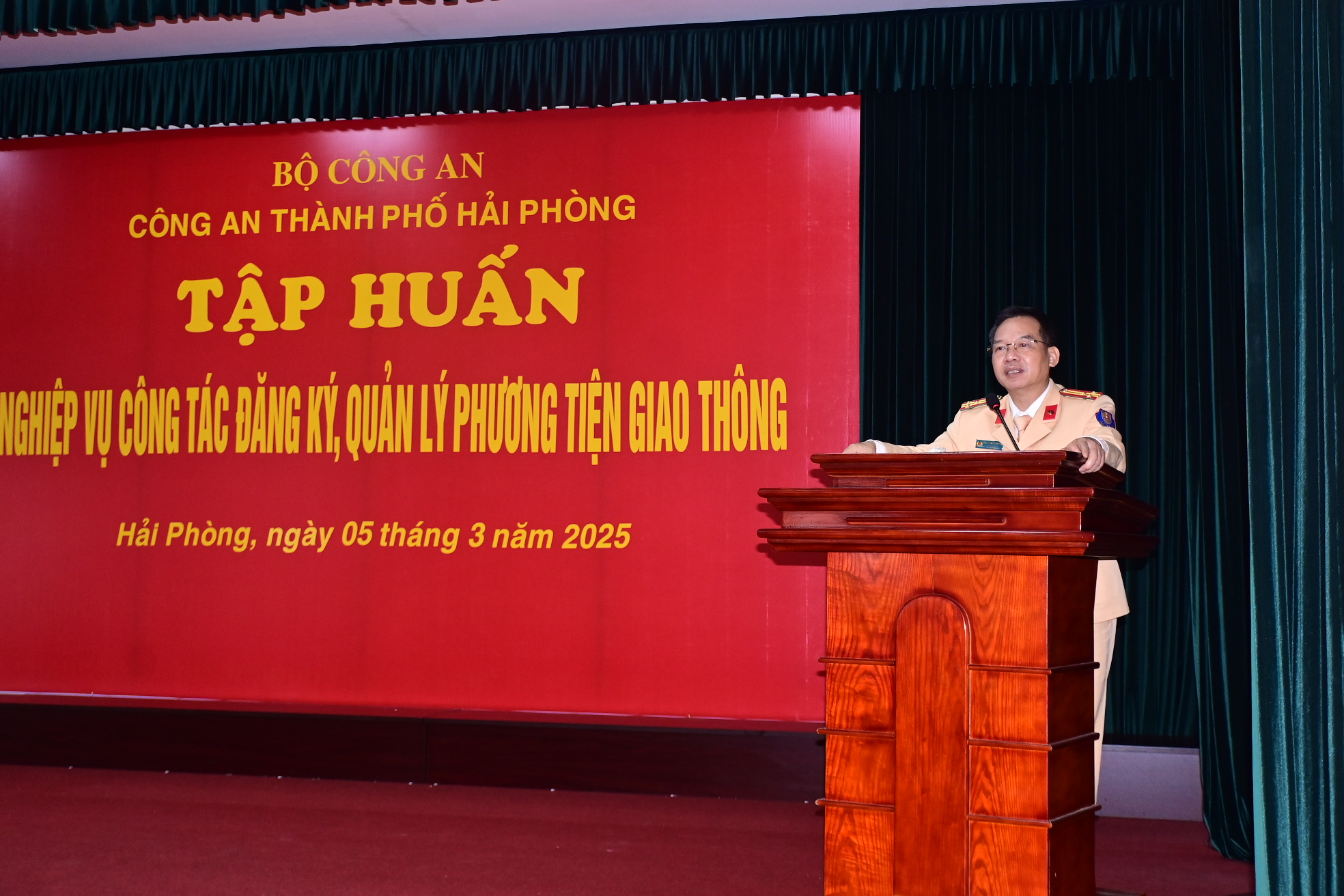 Phòng Cảnh sát Giao thông: Tập huấn nghiệp vụ công tác đăng ký, quản lý phương tiện giao thông cho trên 300 CBCS